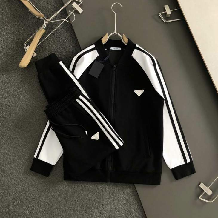 Picture of Prada Sweater Suits _SKUPradaM-3XLomtr35742055